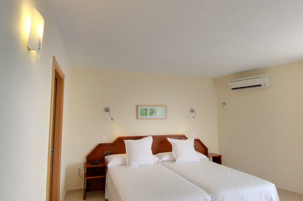 Hotel Mainare Playa Фуэнхирола Экстерьер фото